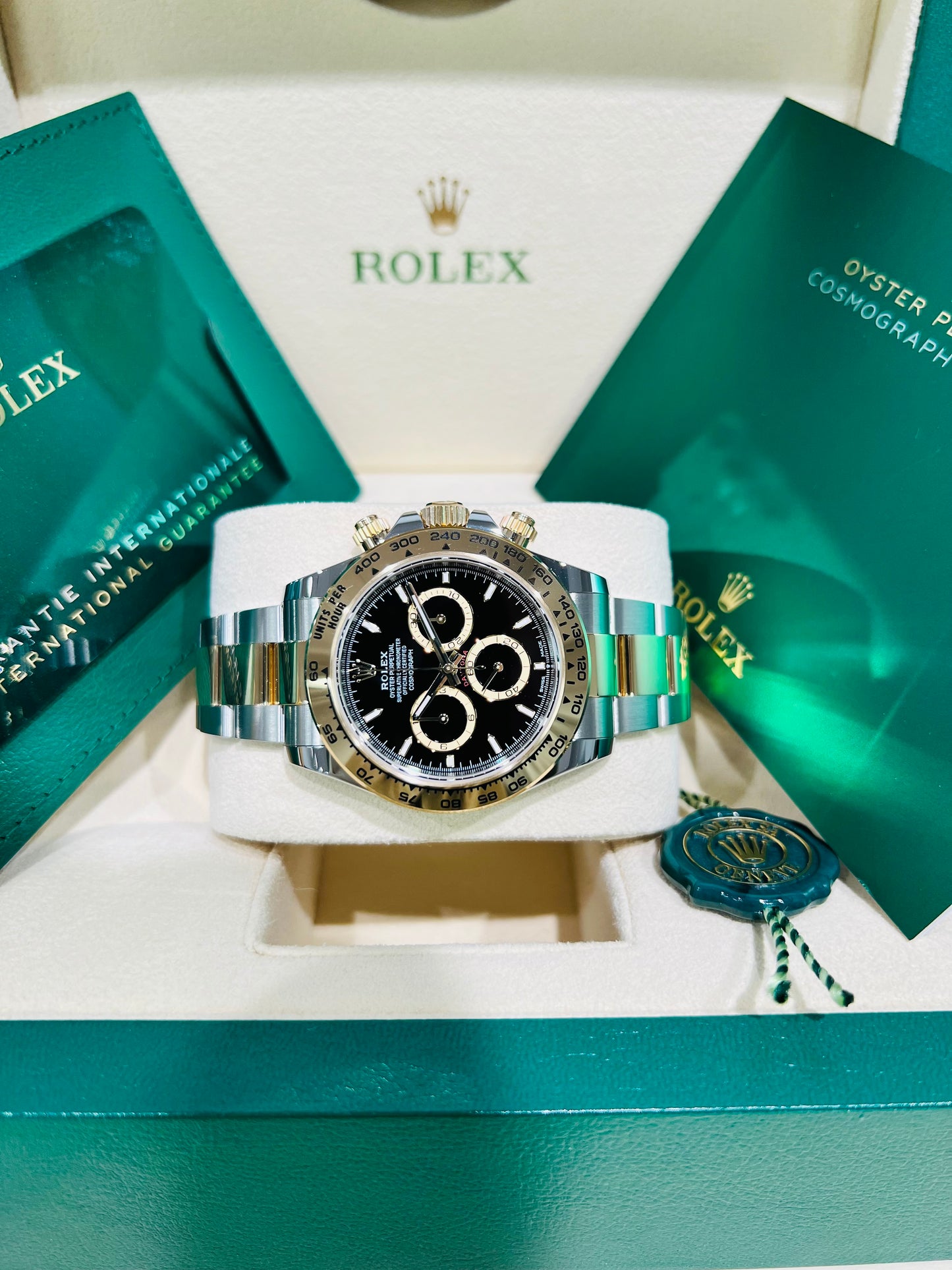 Rolex Cosmograph Daytona 40mm Black Dial Automatic Men's Watch Model #126503