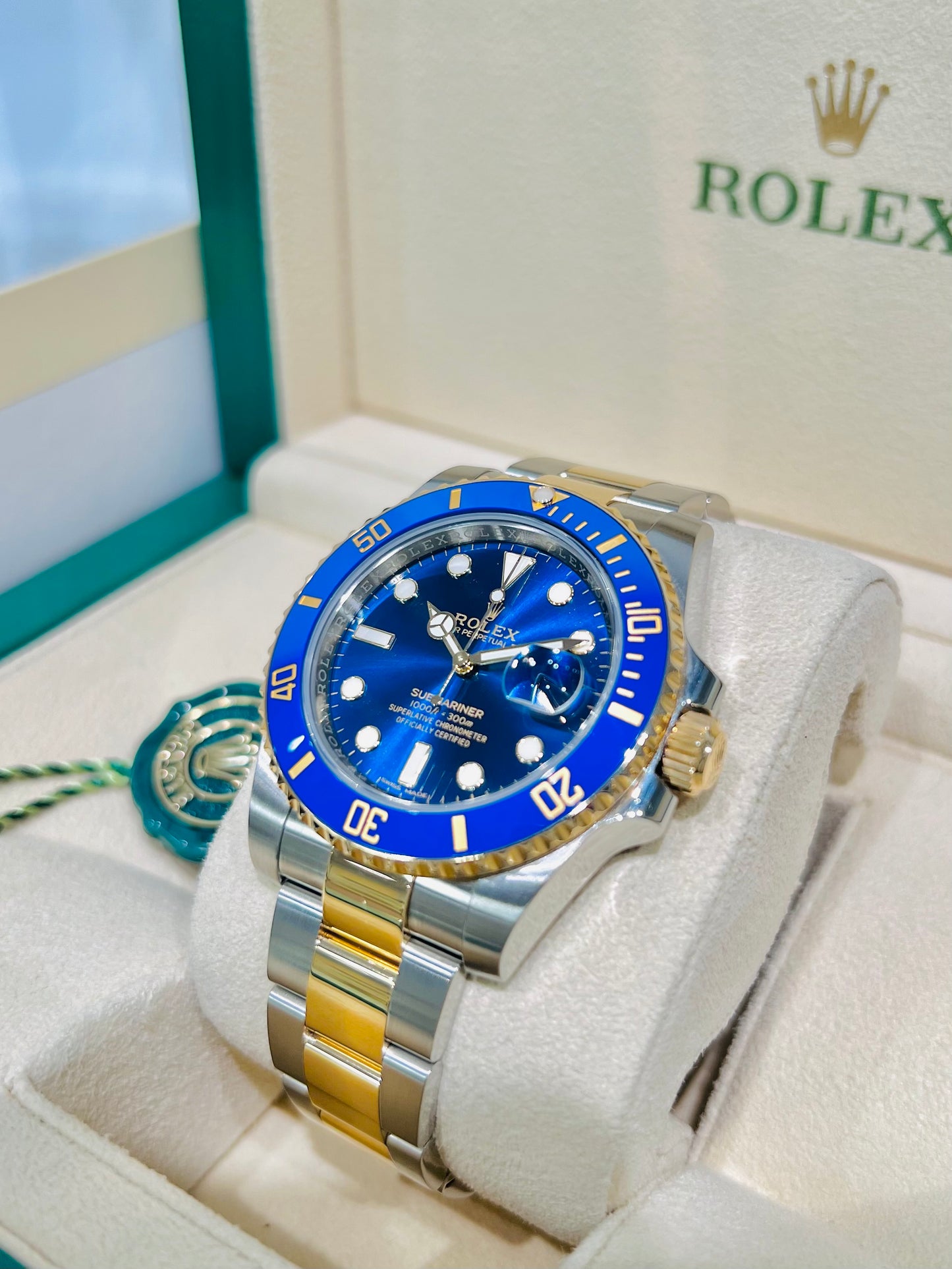 Rolex Submariner Blue Dial 40mm Two Tone 18K Yellow Gold Men's Luxury Watch Model  # 116613