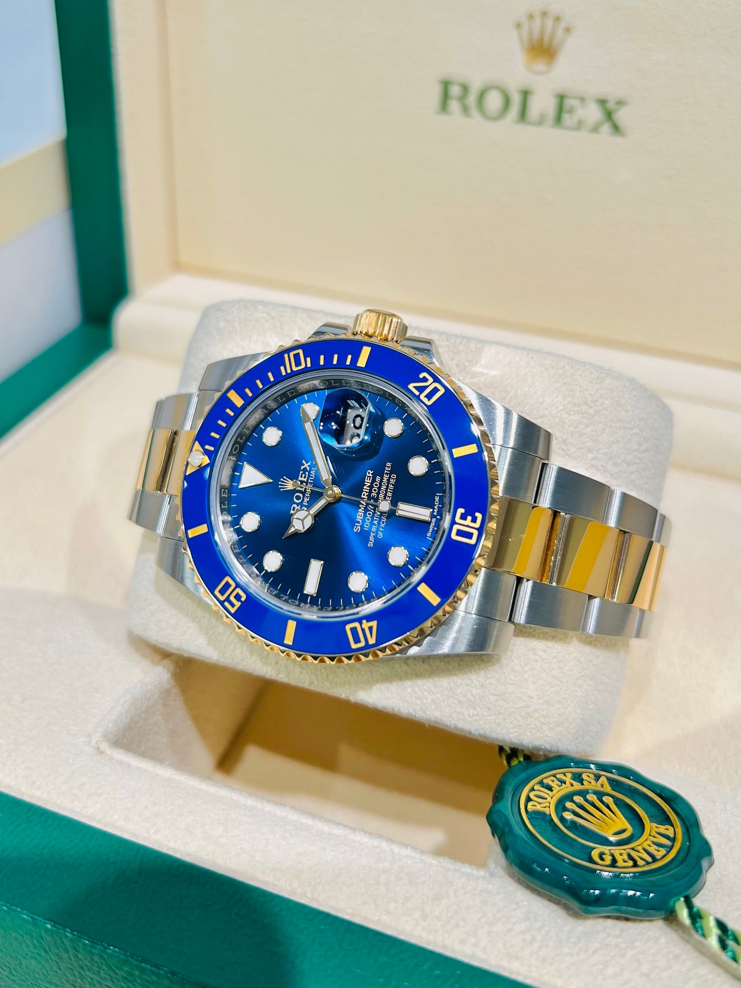 Rolex Submariner Blue Dial 40mm Two Tone 18K Yellow Gold Men's Luxury Watch Model  # 116613