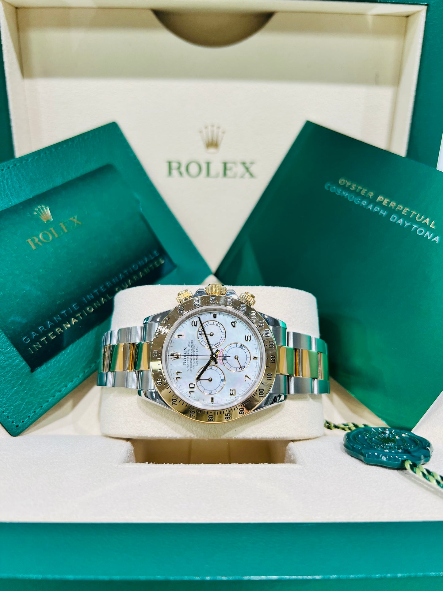 Rolex Cosmograph Daytona 40mm Mother of Pearl Dial Two Tone Men's Luxury Watch Model #116523