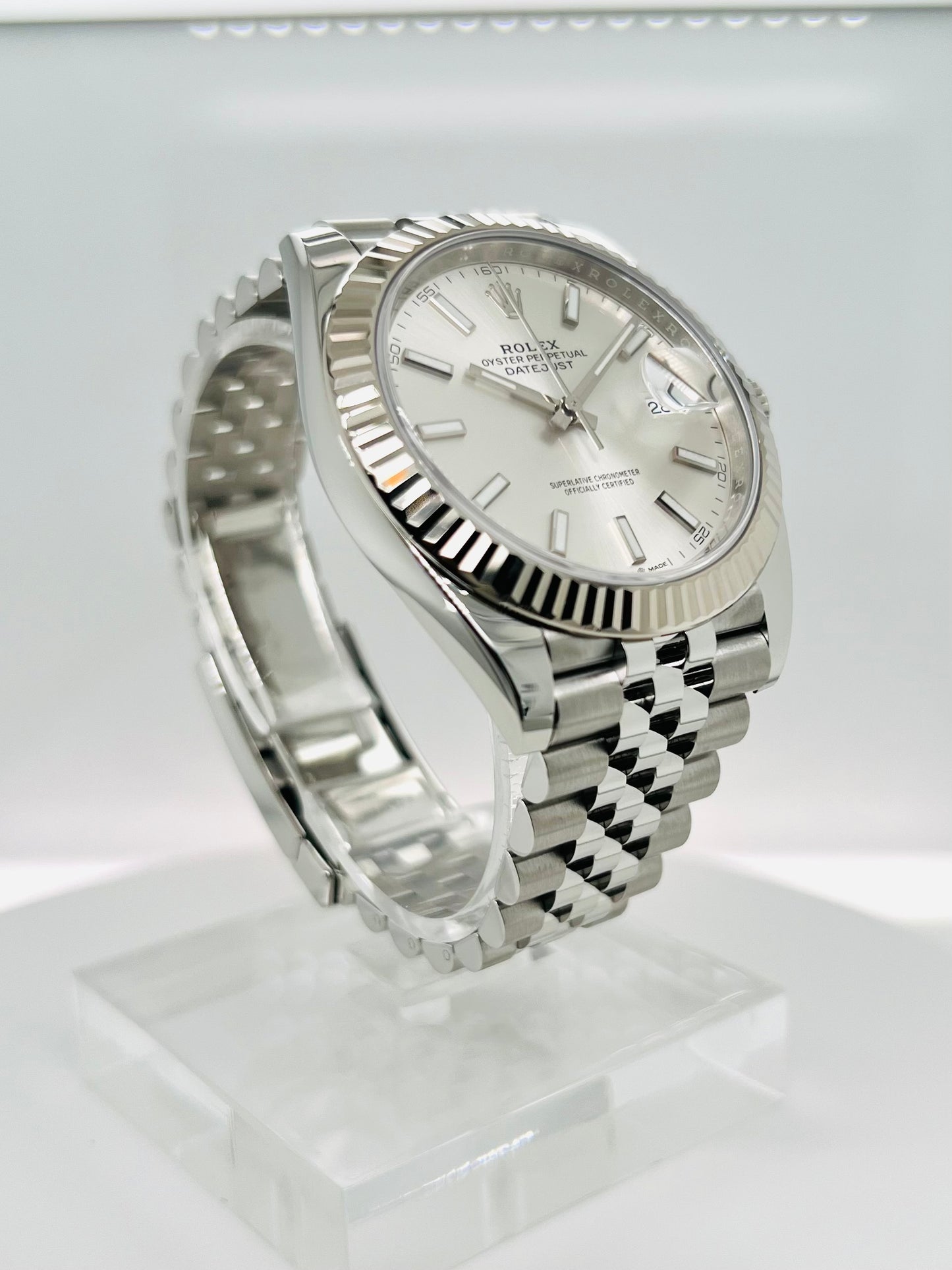 Rolex Datejust 41mm, Silver Dial Jubilee Bracelet, Men's/Unisex Watch Model #126334