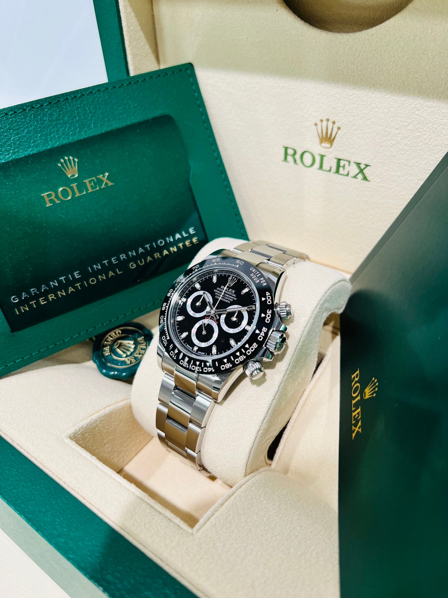 Rolex Cosmograph Daytona 40mm, Men's Black Dial Oystersteel Watch Model #116500LN