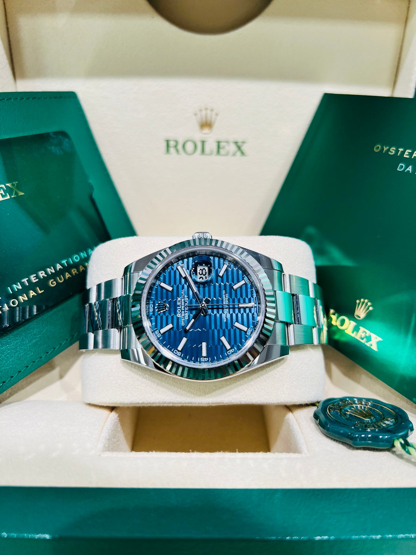 Rolex Datejust 41mm, Blue Fluted-motif Dial Men's Luxury Watch Model #126334