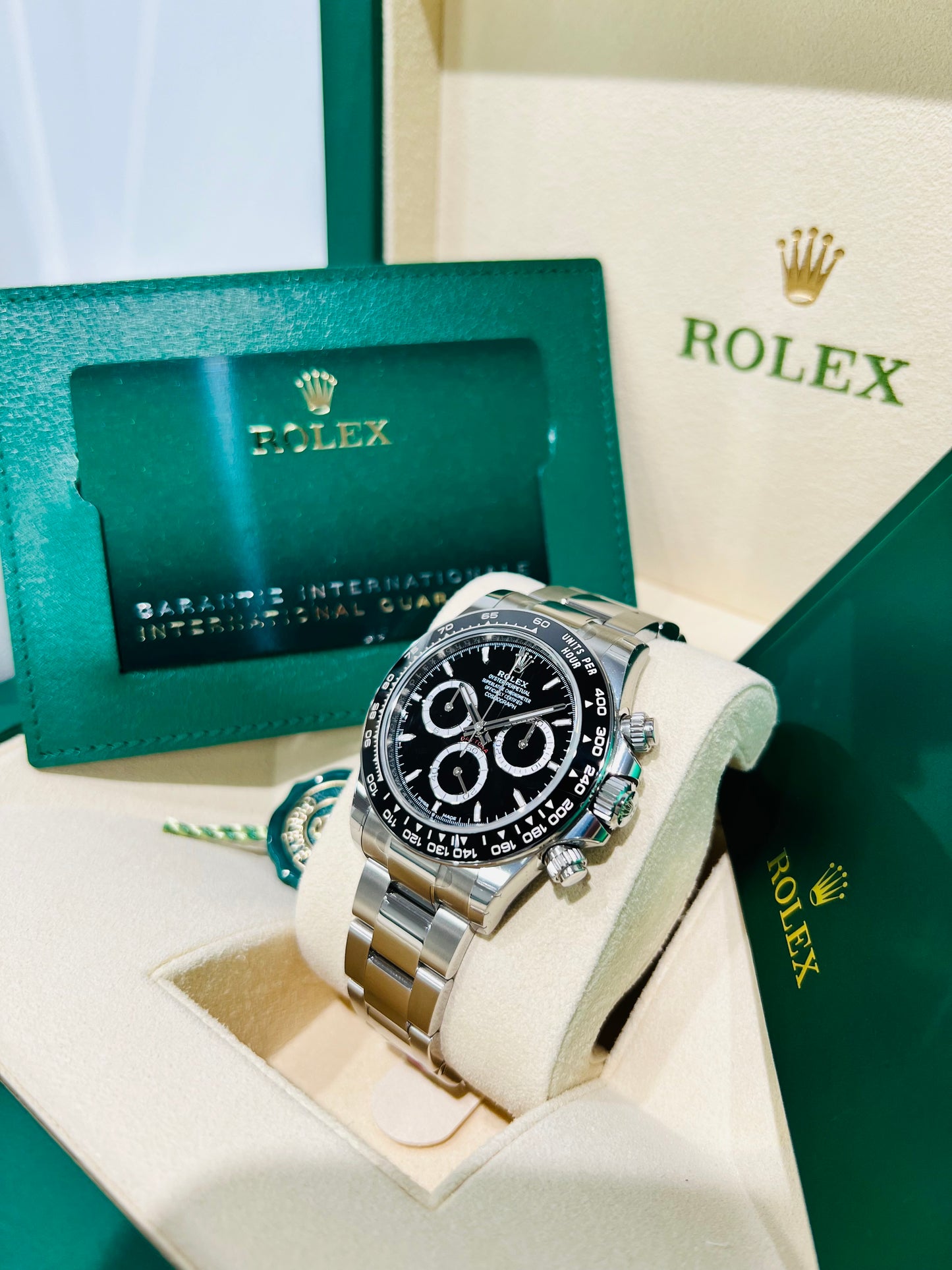 Rolex Cosmograph Daytona 40mm Black Dial Men's Luxury Watch Model #126500LN