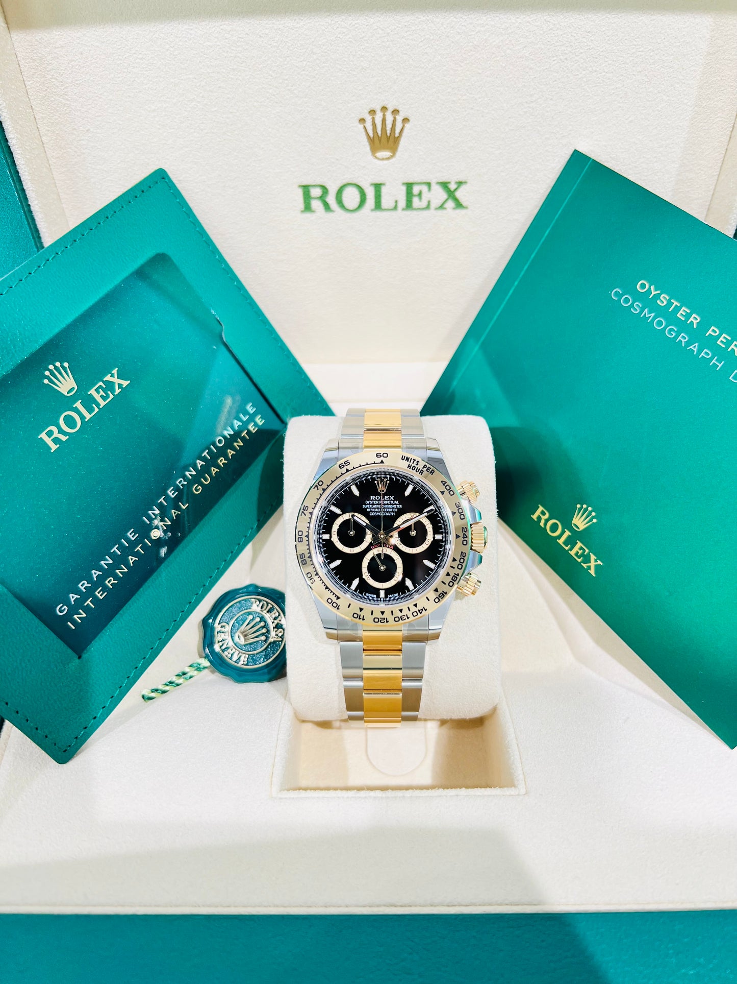 Rolex Cosmograph Daytona 40mm Black Dial Automatic Men's Luxury Watch Model #126503