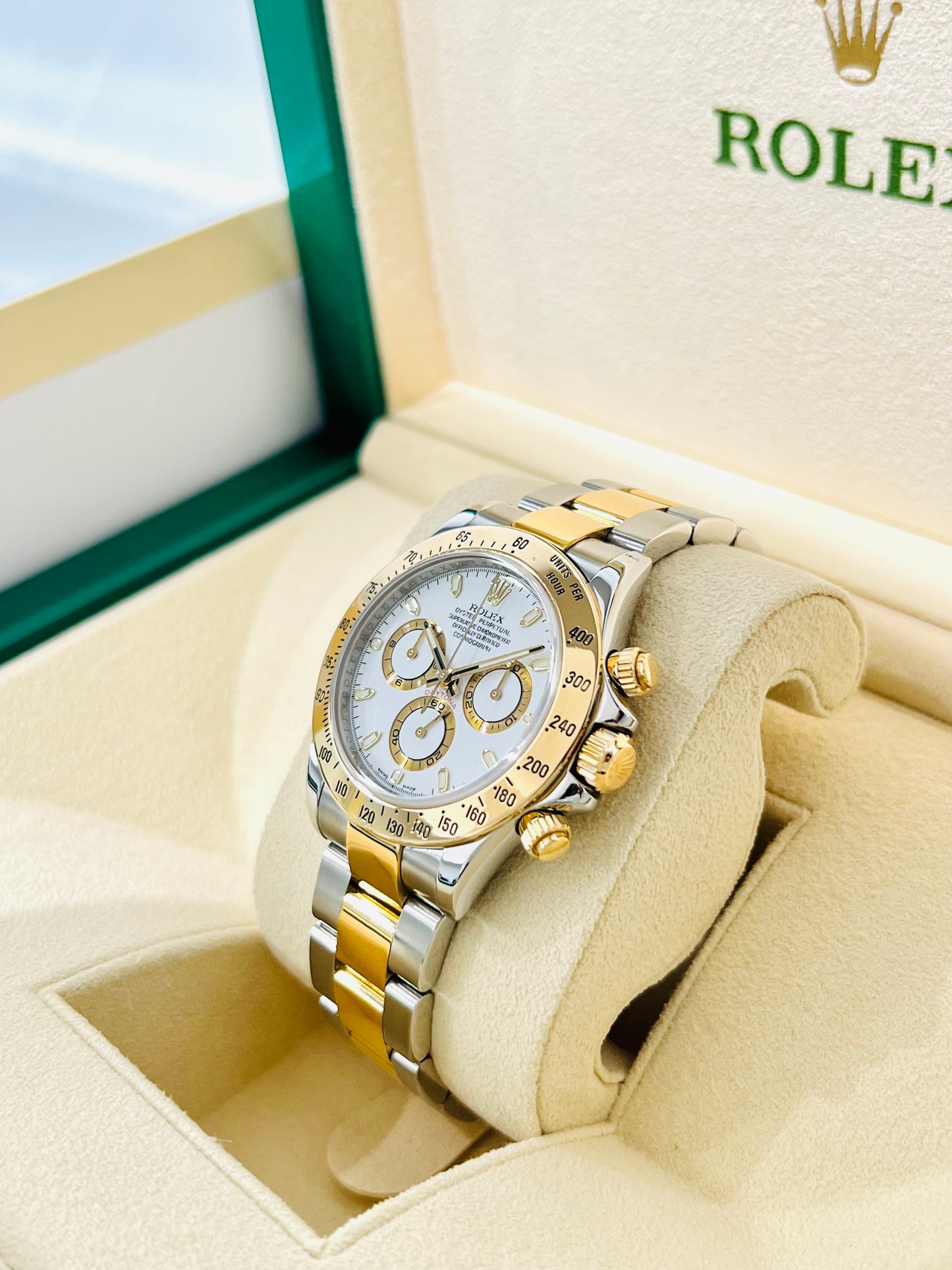 Rolex Cosmograph Daytona 40mm White Dial Two Tone Men's Luxury Watch Model #116523
