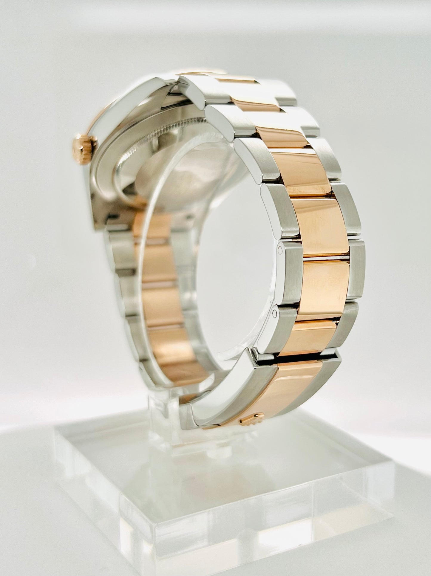 Rolex Datejust 41mm Sundust Dial Men's Everose Diamond Gold Watch Model # 126331